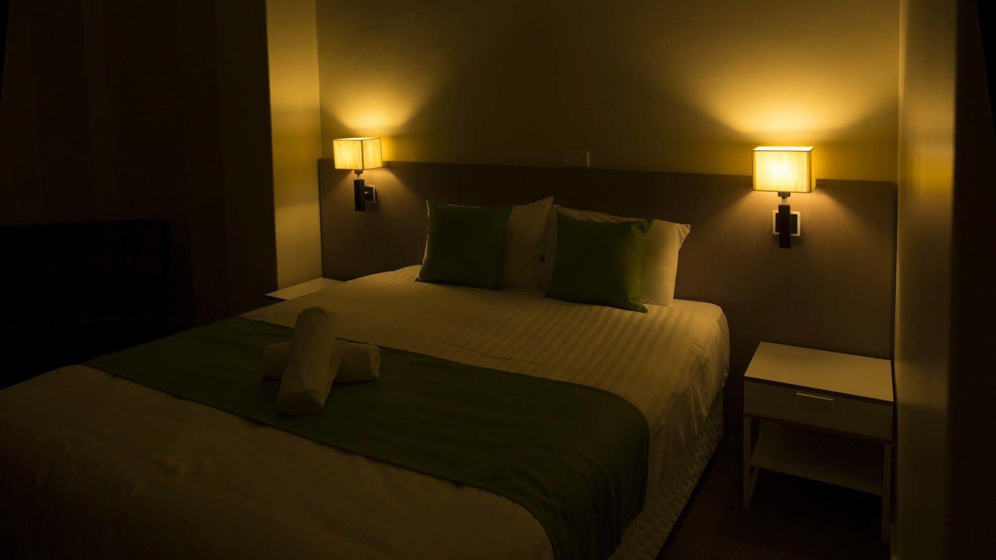 The Cornwall Historic Hotel Лонсестон Экстерьер фото